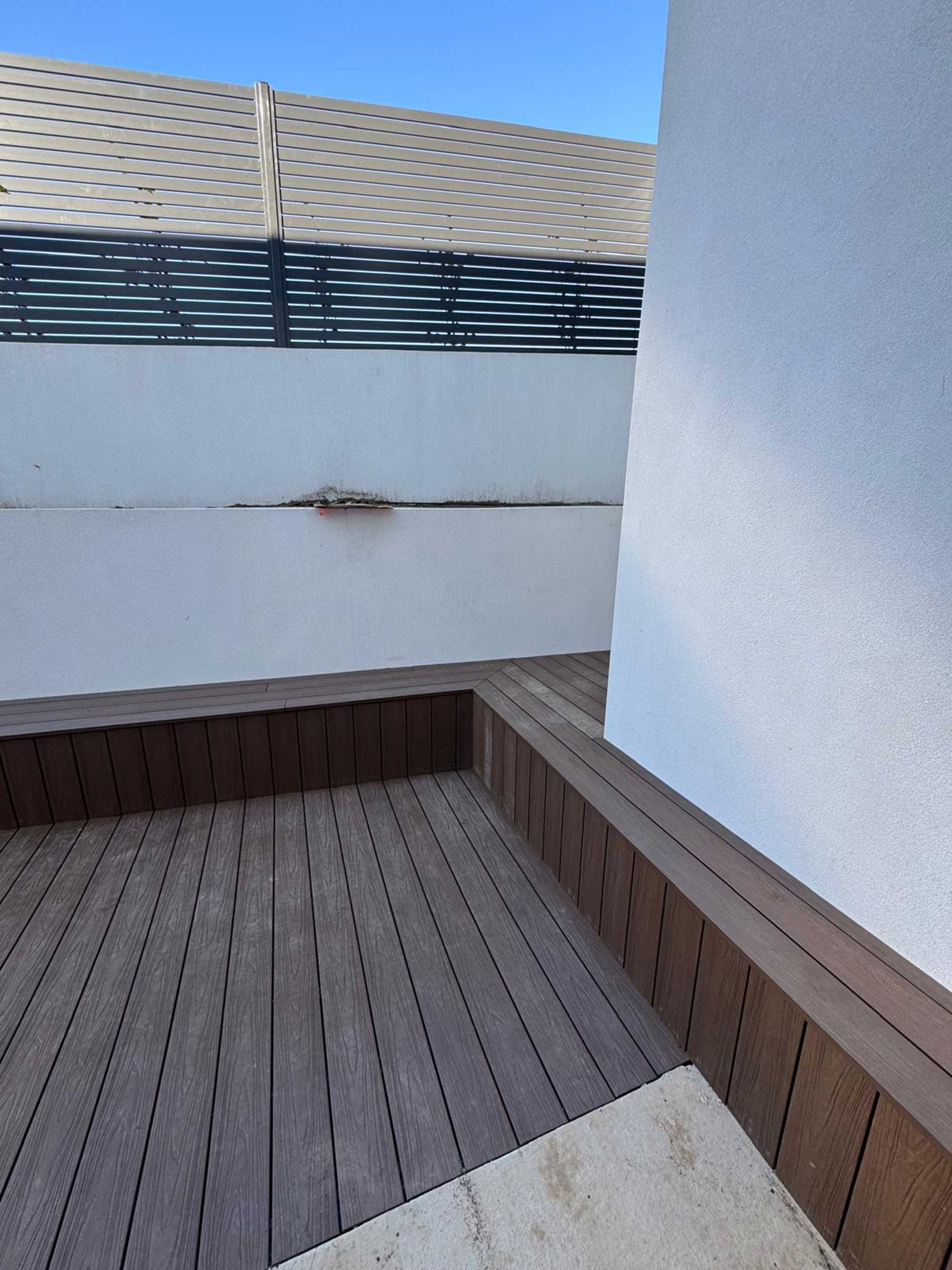 Modern balcony timber deck installation in Canberra